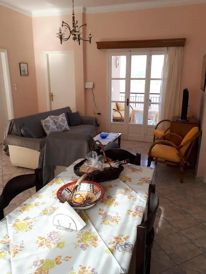 Masouri Square Apartment ภายนอก รูปภาพ